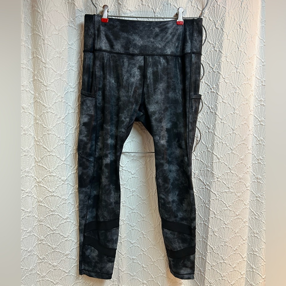 Zyia New Condition Size 8-10 Leggings